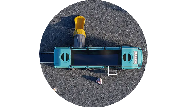 Car shaped amusement equipment.png